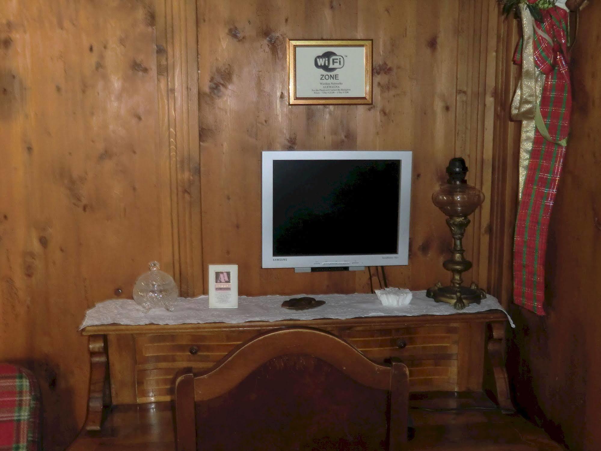 Hotel Alemagna San Vito di Cadore Kültér fotó